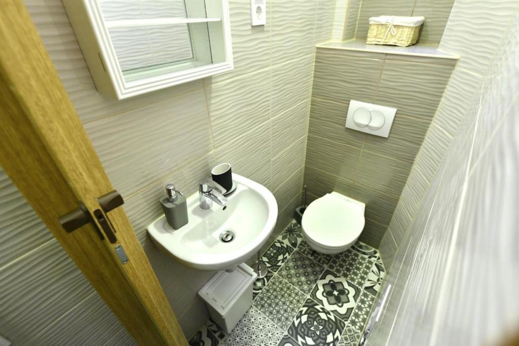 Cosy Flat In Kiraly Str, King Apartment Budapesta Exterior foto